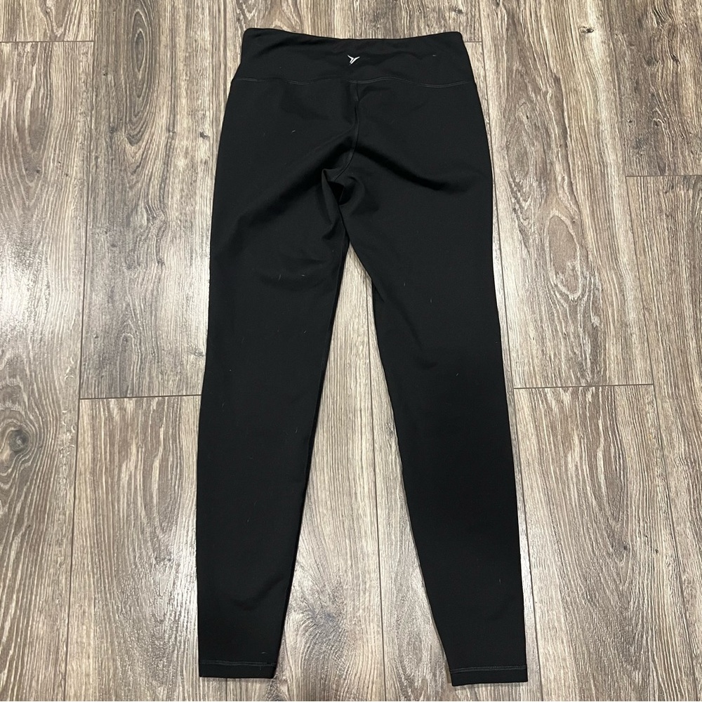 🍀 3/$30 Old Navy Active Black Leggings - Picture 4 of 4